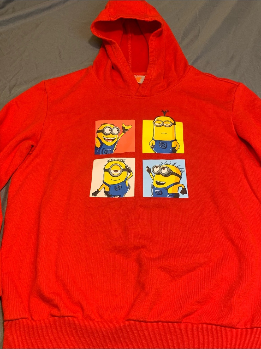 Despicable Me Minions Pullover Hoodie Red Long Sleeve Youth XL